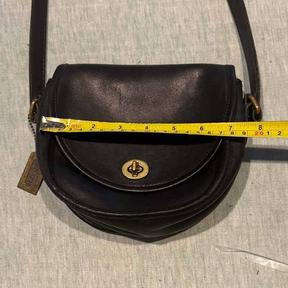Coach vintage Black Leather Crossbody Bag - Picture 13 of 16
